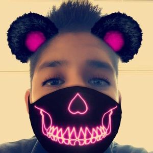 Meet your Posher, Adrian